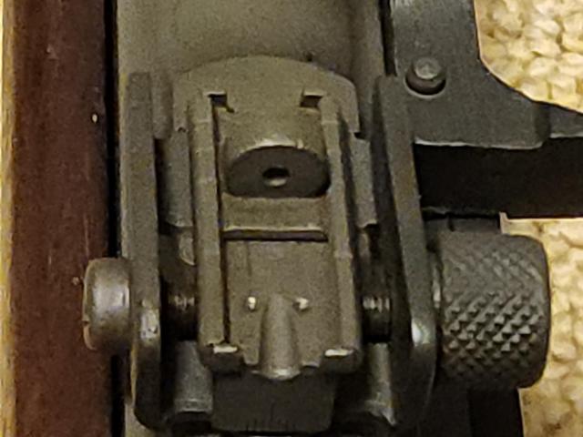 Image 2 / 6