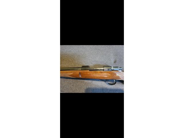 Image 1 / 3