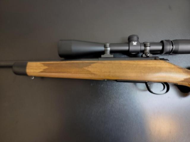 Image 3 / 6