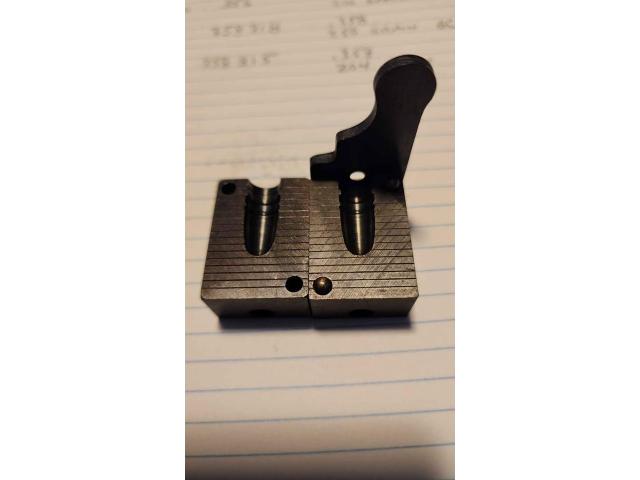 Image 1 / 3